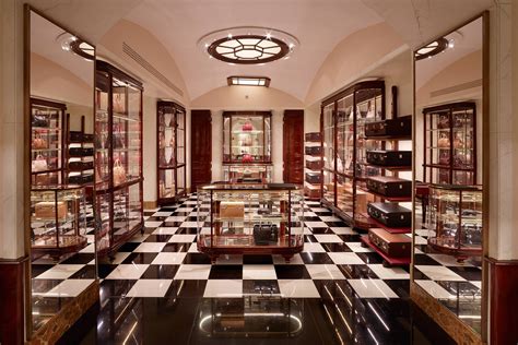 flagship prada store|galleria 1913 prada.